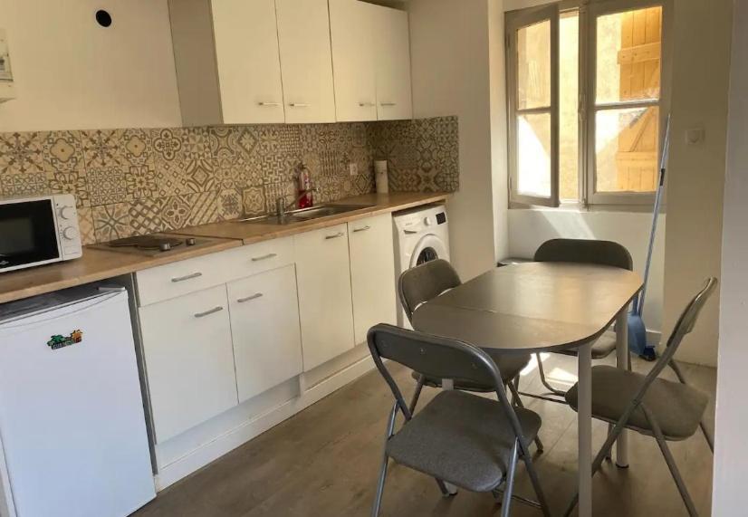 Tres Sympathique Appartement Plein Coeur De Ville Perpignan Eksteriør billede